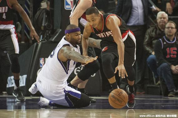 科格鲁离开 科格鲁离开